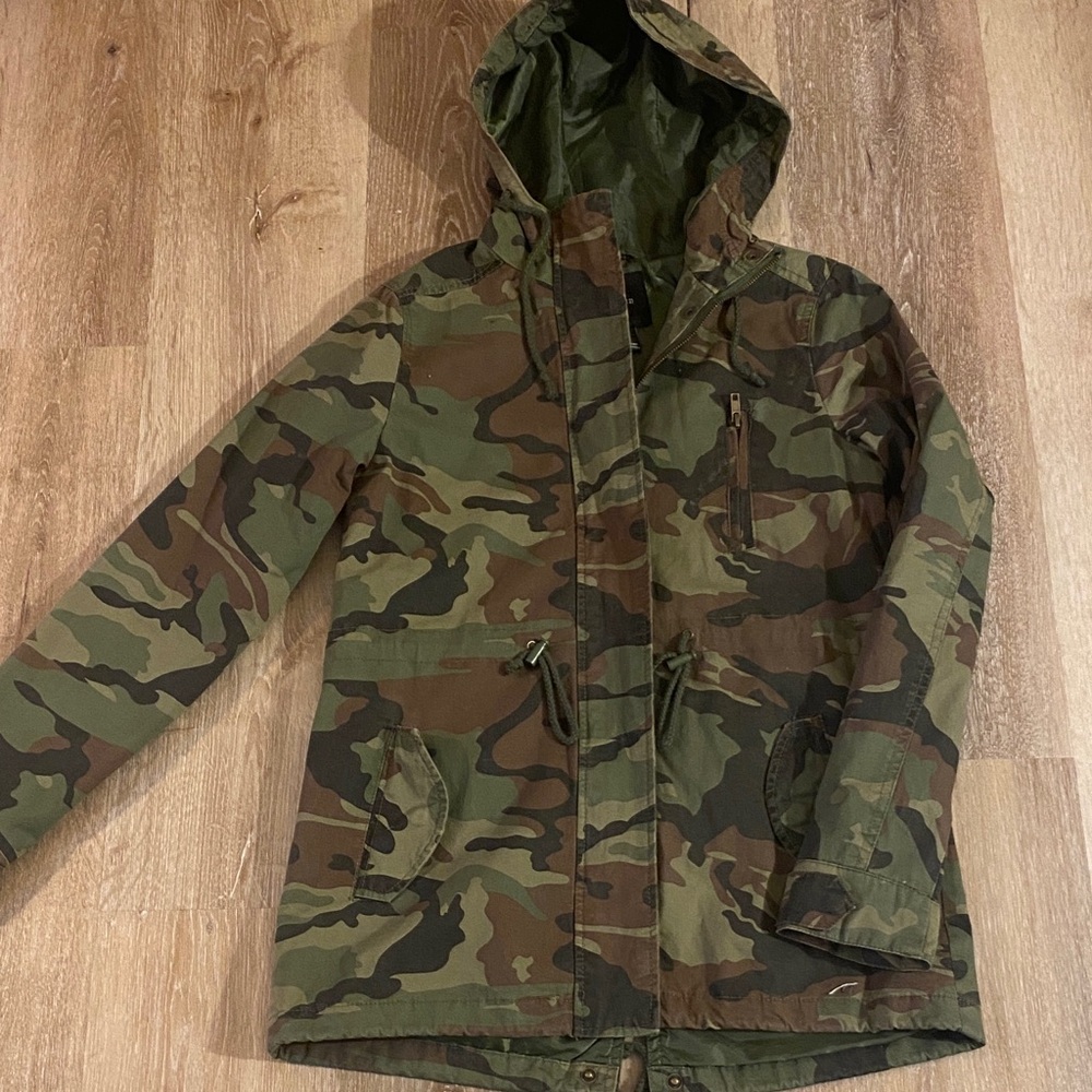 Forever 21 Green Camouflage Jacket
